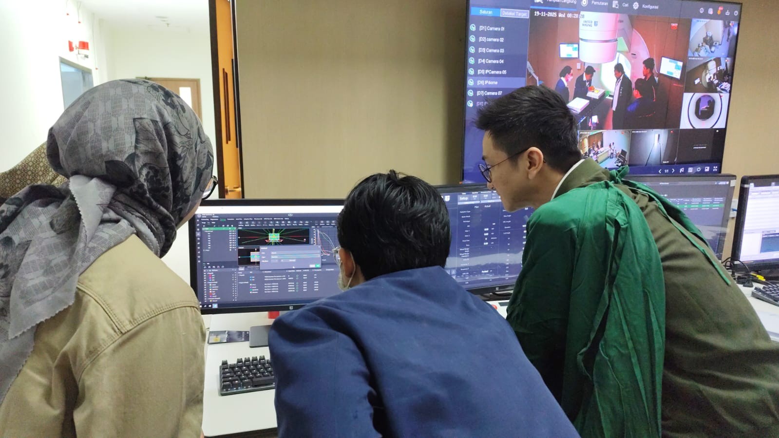 BAPETEN melakukan kegiatan Verifikasi Fasilitas Radioterapi secara paralel di RSUP Dr. Johannes Leimena Kota Ambon Provinsi Maluku dan RS. Khusus Kanker Siloam Semanggi (MRCCC Siloam Hospitals)