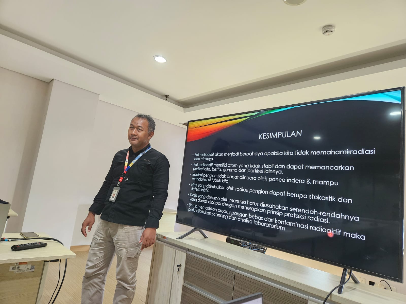 Bimbingan Teknis Dasar Proteksi Radiasi dan Pengenalan Identifinder R-425