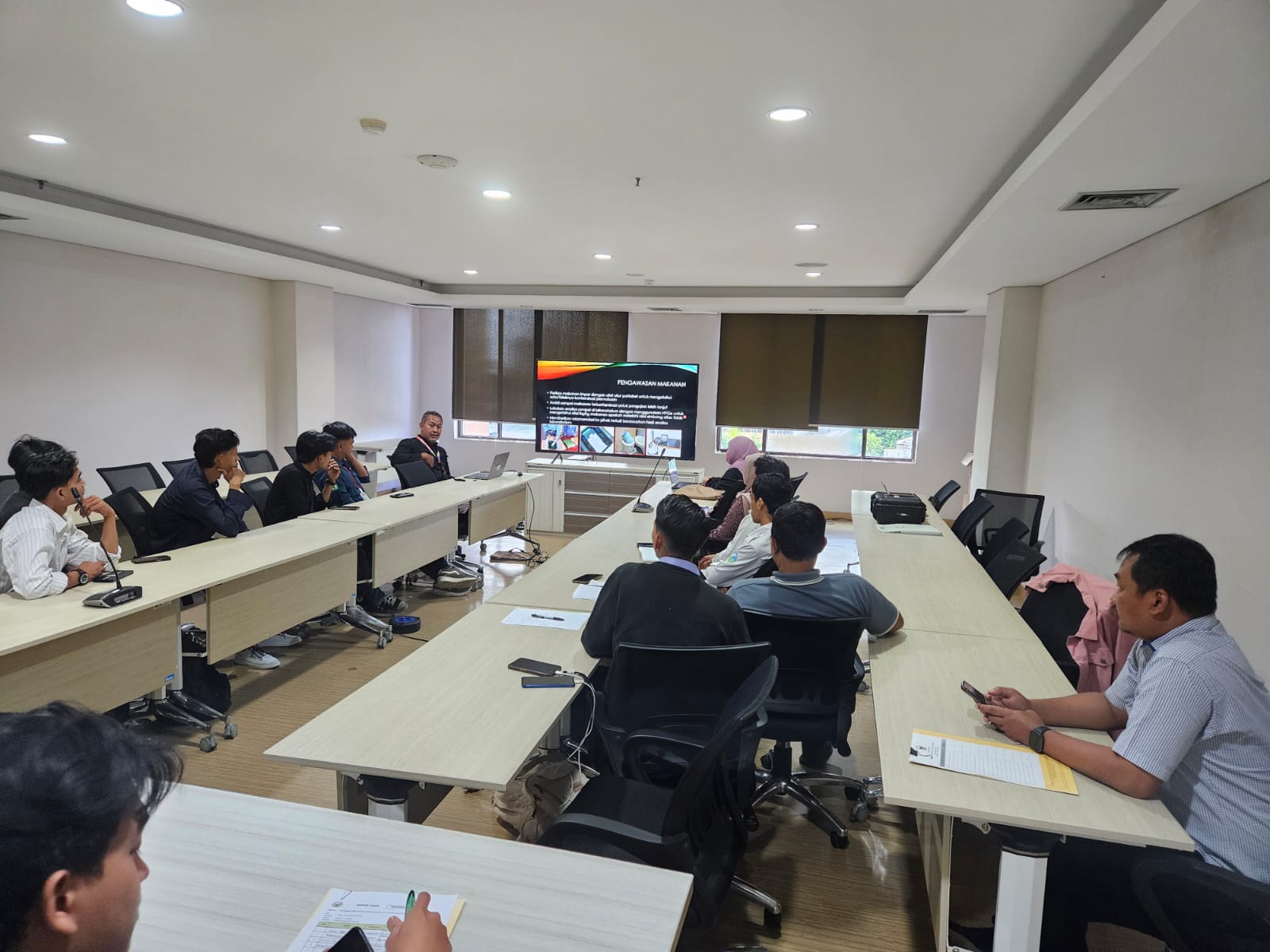 Bimbingan Teknis Dasar Proteksi Radiasi dan Pengenalan Identifinder R-425